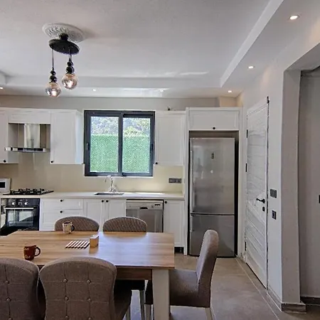 Twin Detached With Private Pool In Inlice, Goecek *