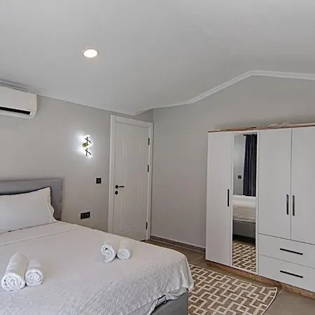 Twin Detached With Private Pool In Inlice, Goecek فتحية